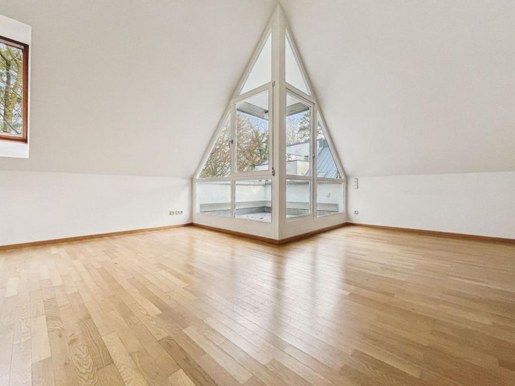 Wohnzimmer Balkon - Ebene 1