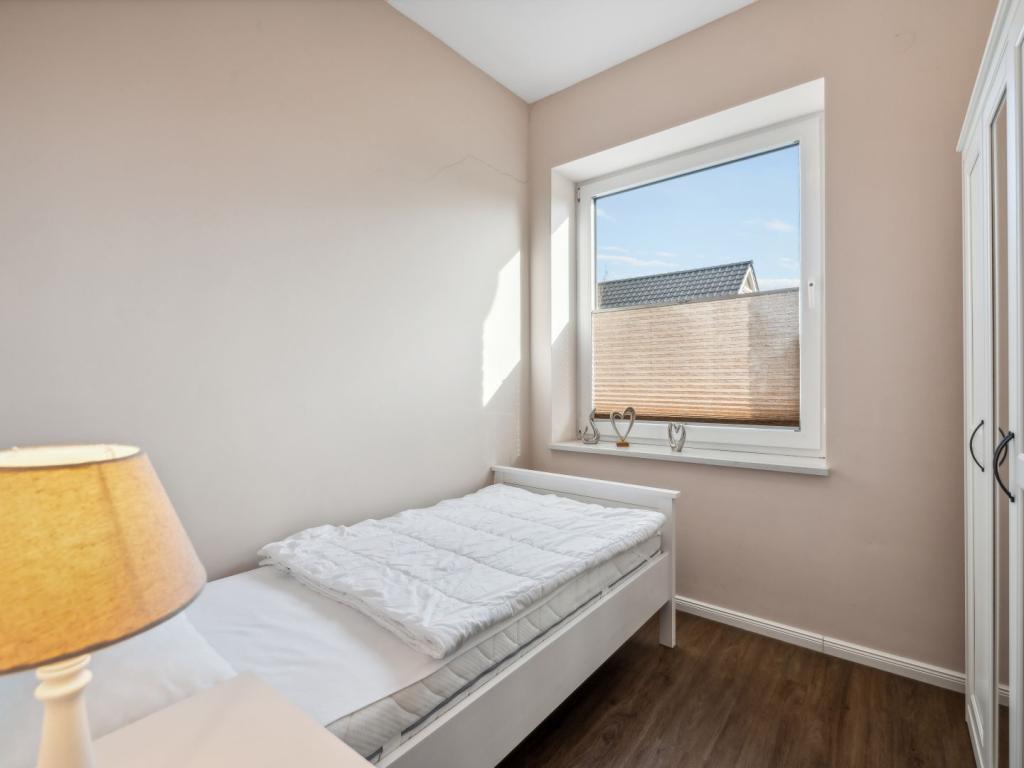 Whg. 2 EG weiteres Zimmer