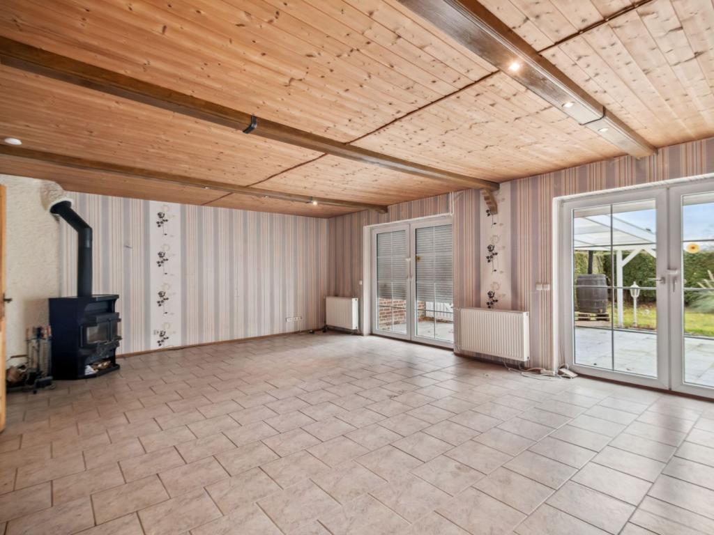 Wohnzimmer mit Kamin