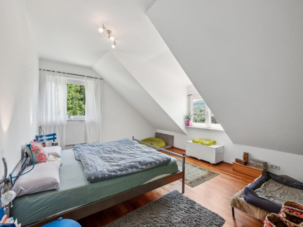 Schlafzimmer I DG