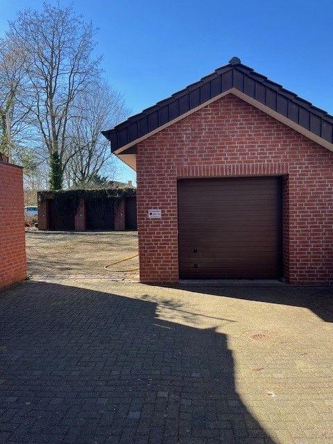 Zufahrt zu den Garagen