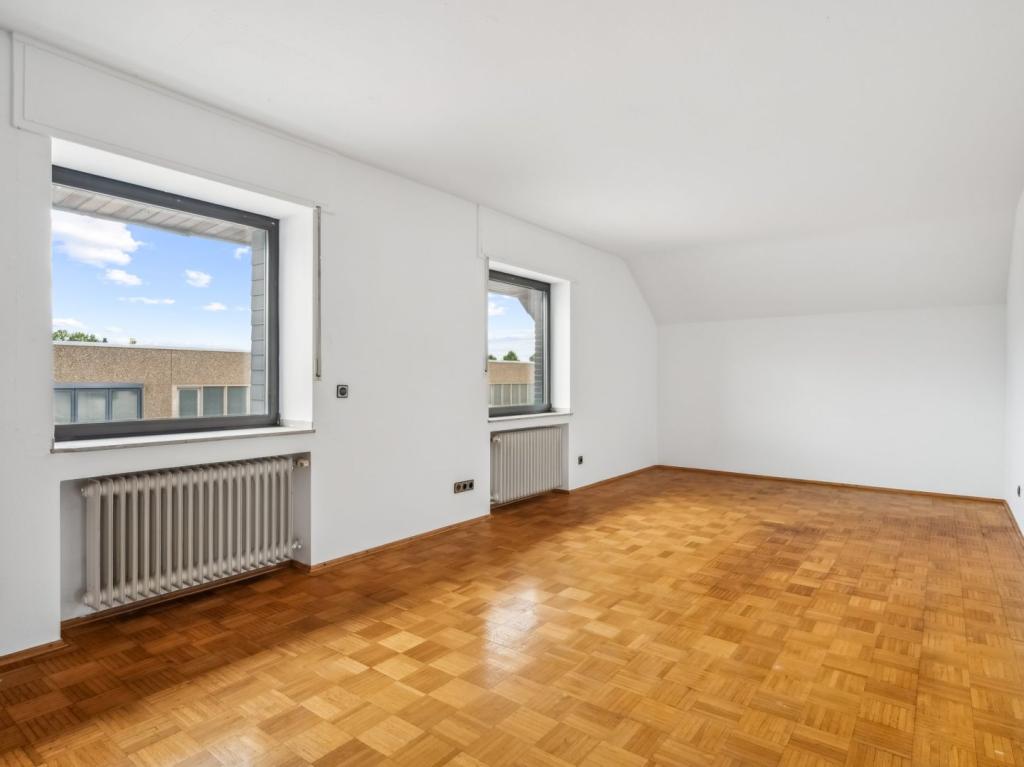 Zimmer 1 OG