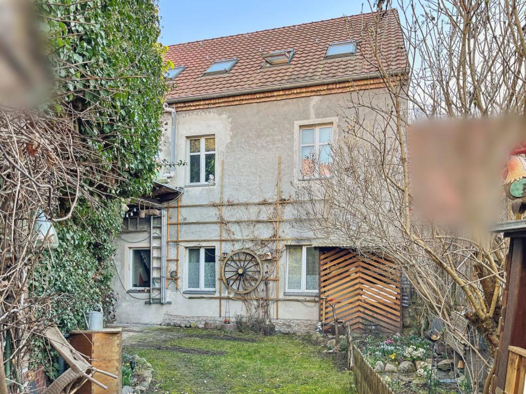 Hausrückansicht - Garten