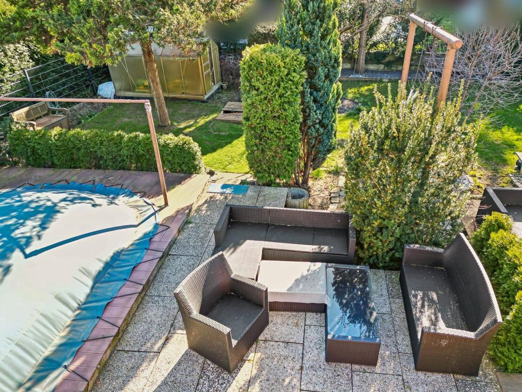 Terrasse am Pool