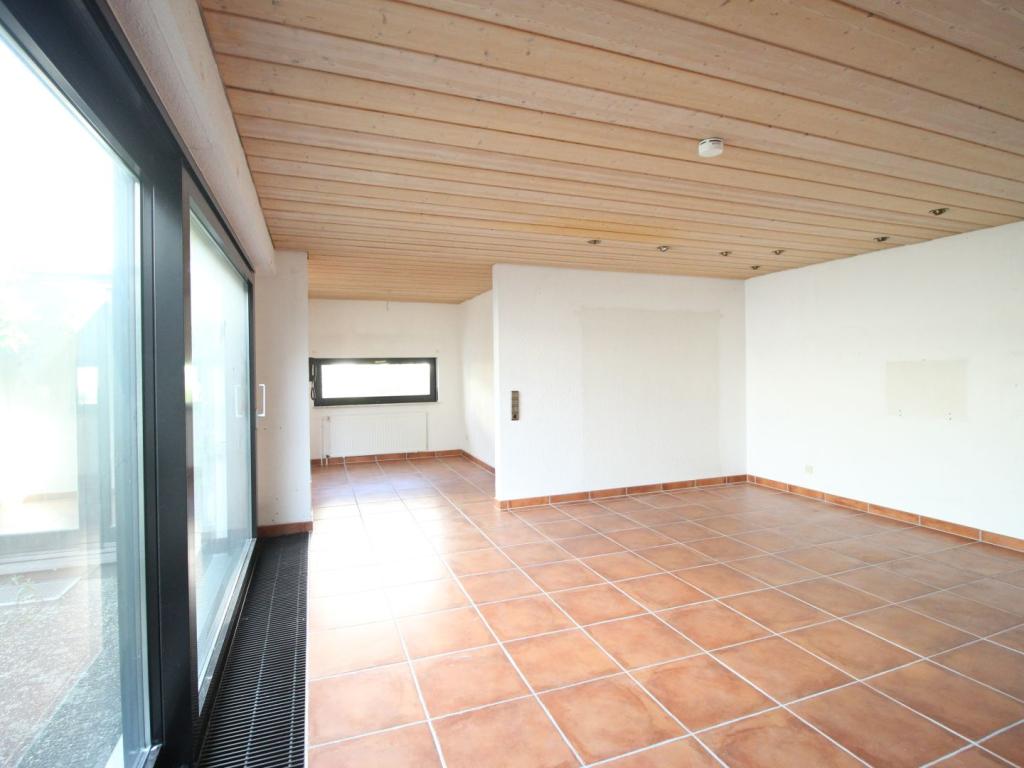 Wohnzimmer mit Essbereich