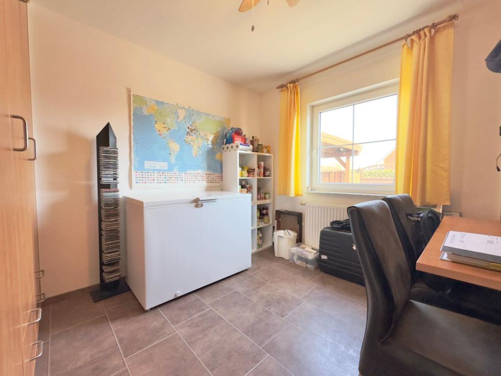 Büro EG