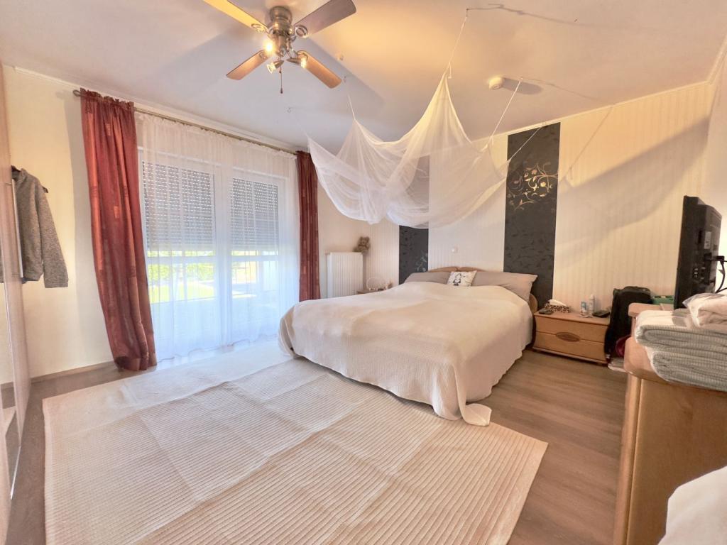 Schlafzimmer EG