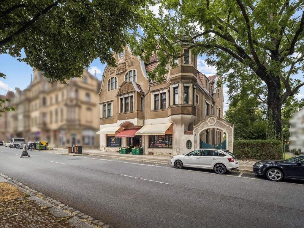 Straßenansicht