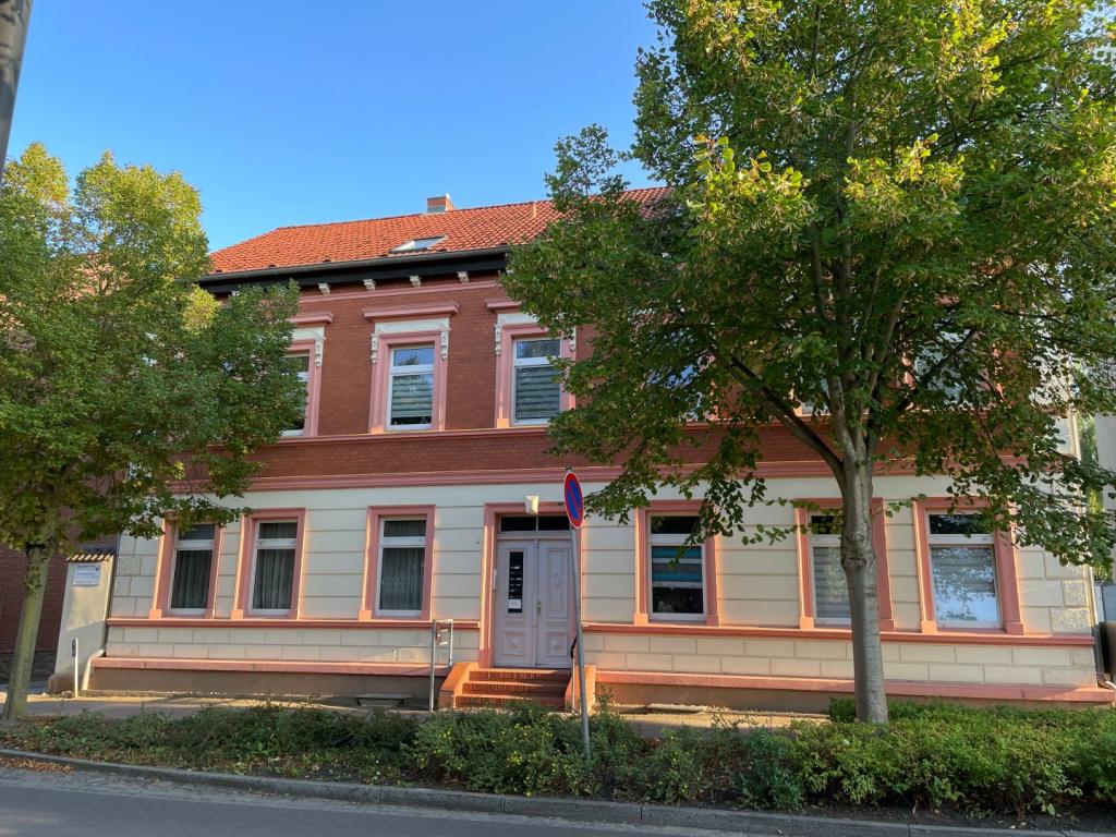 Mehrfamilienhaus Frontansicht