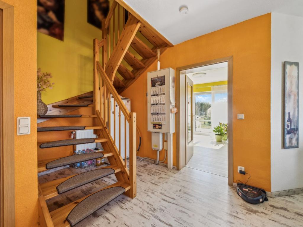 Diele mit Treppe Erdgeschoss