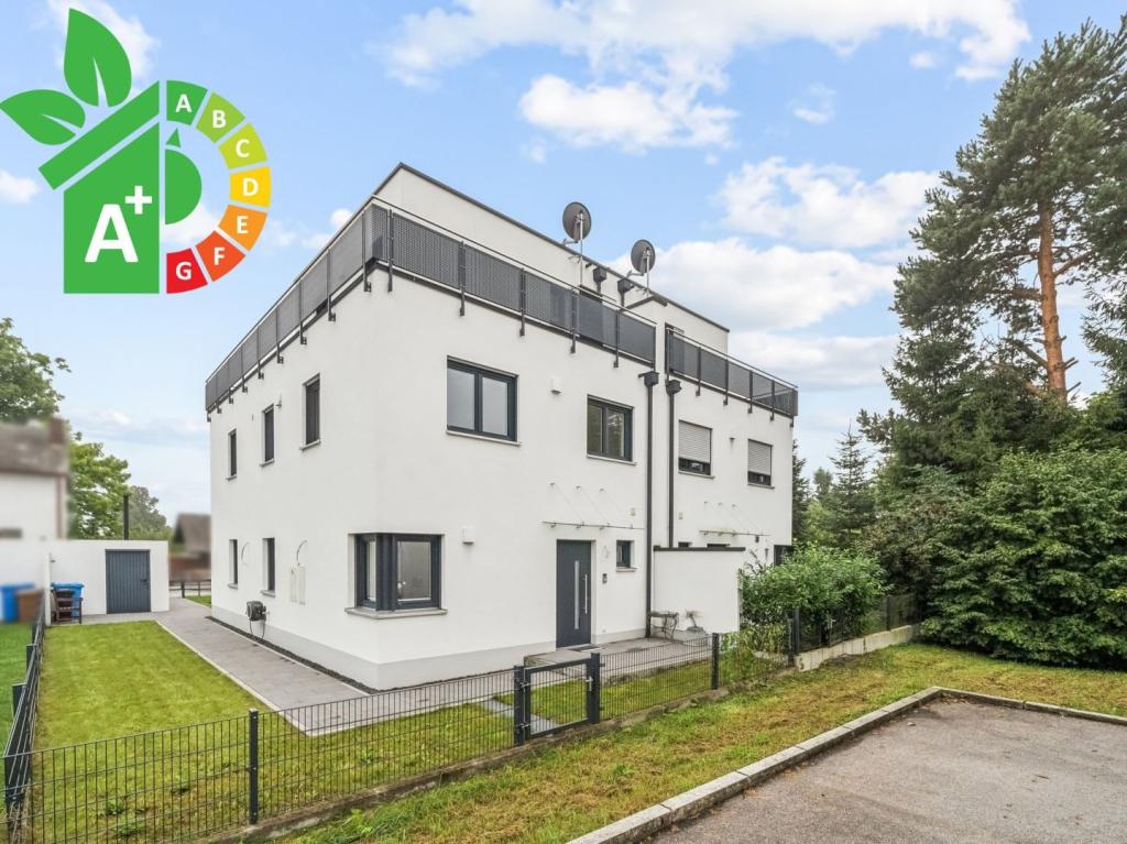 Immobilie in Mallersdorf-Pfaffenberg - Traumimmobilie für die Familie: Neuwertige Doppelhaushälfte in Mallersdorf-Pfaffenberg - Bild 0