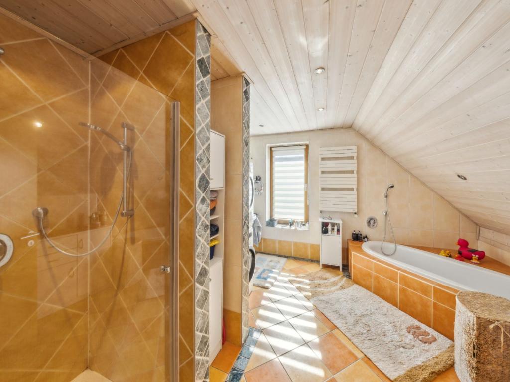 Badezimmer DG