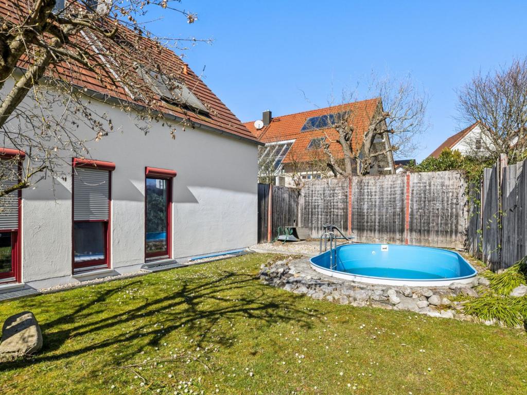 Garten und Pool