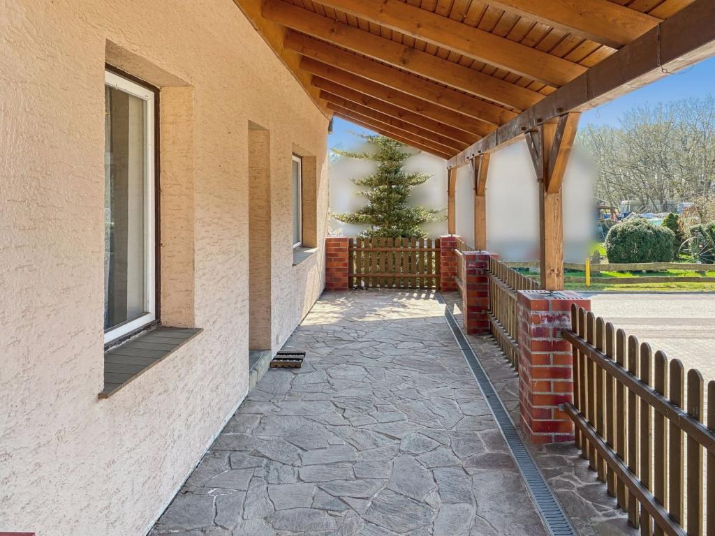 überdachte Terrasse
