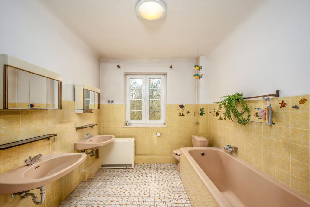 Badezimmer 2