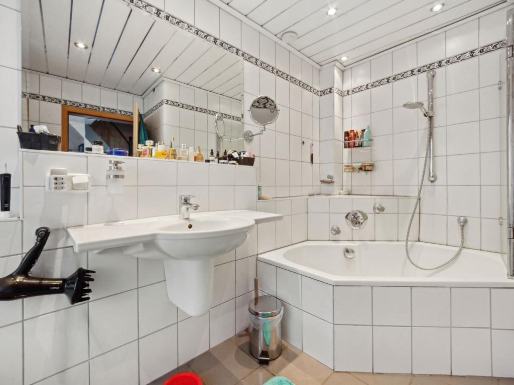 Whg. 1 Badezimmer