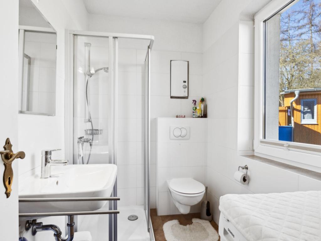 Badezimmer 2
