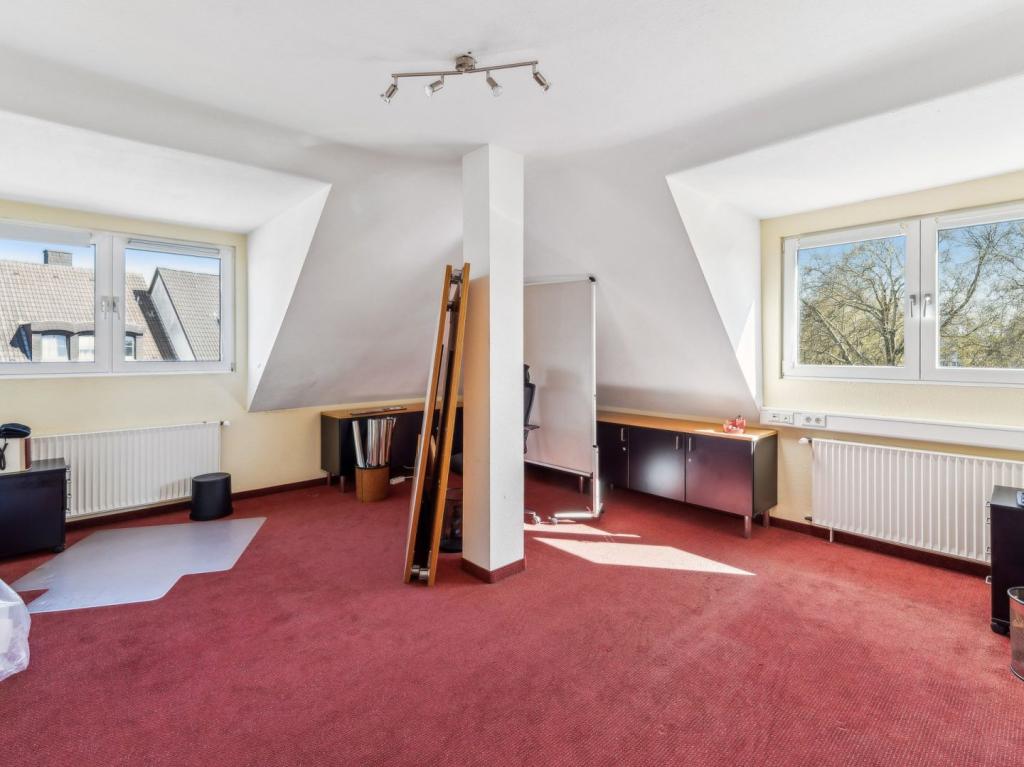 weiterer Raum