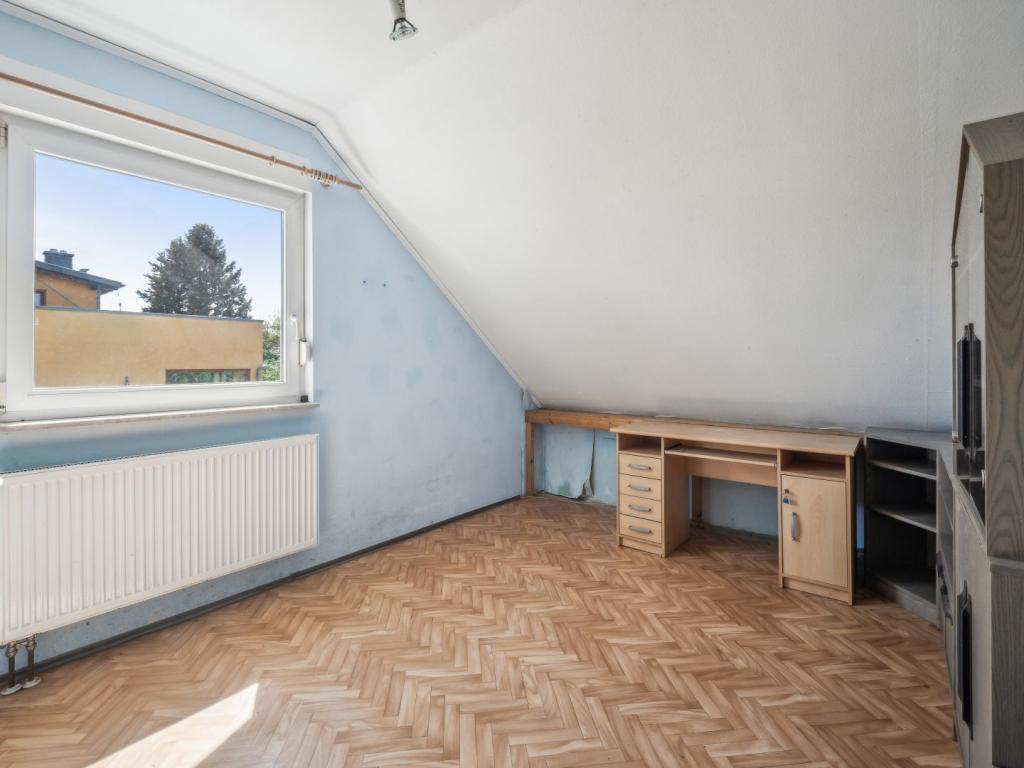 Schlafzimmer II