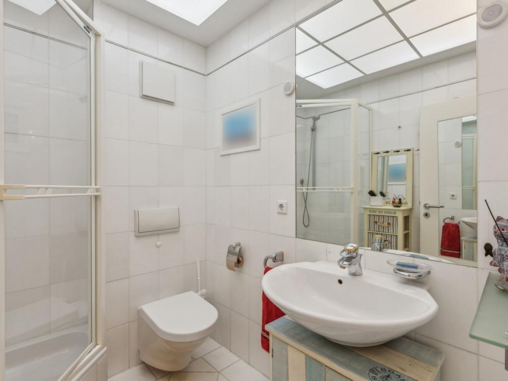 Badezimmer Ansicht II