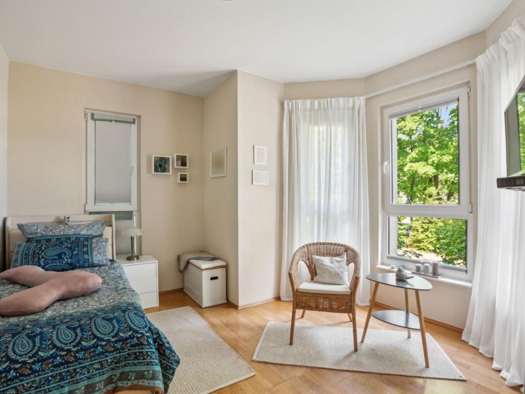Schlafzimmer II