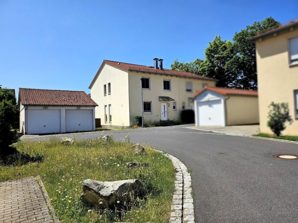 DHH in ruhiger Wohnlage