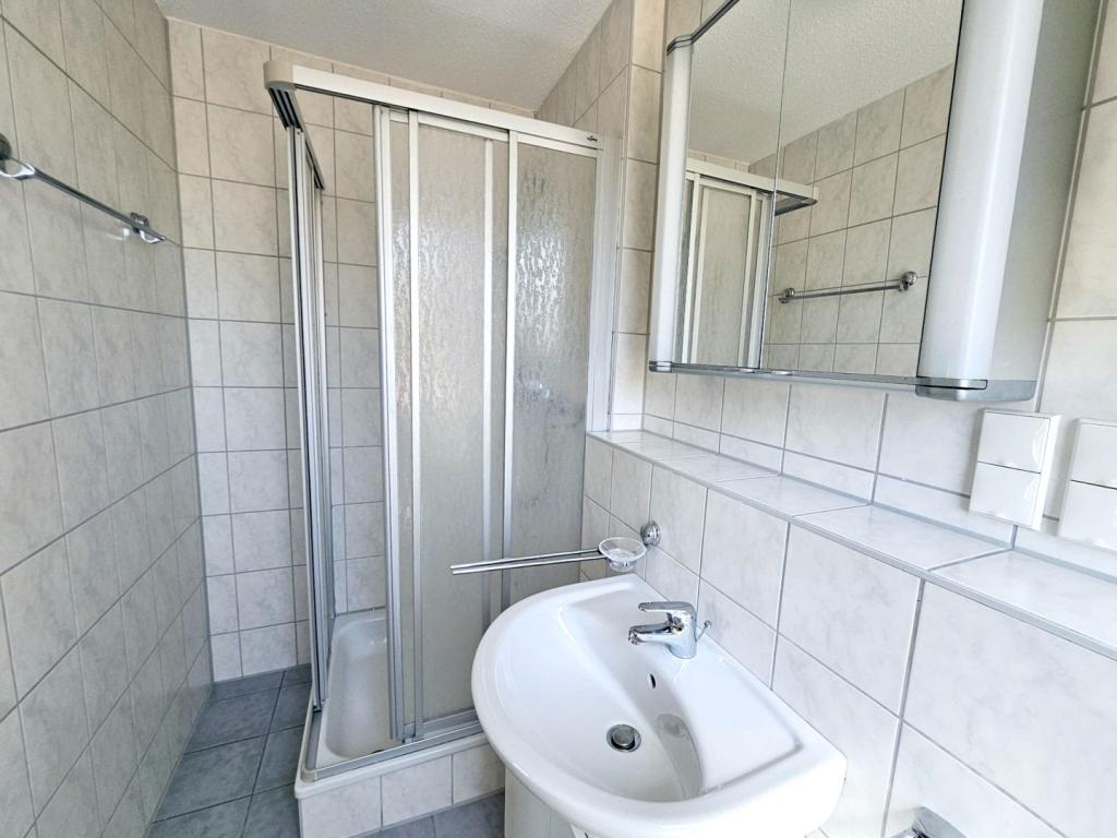 OG - Bad mit Dusche