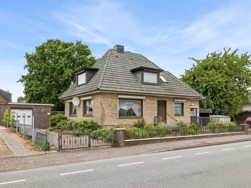 Straßenansicht