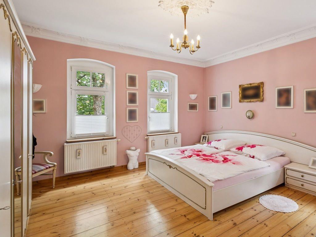 Schlafzimmer - OG