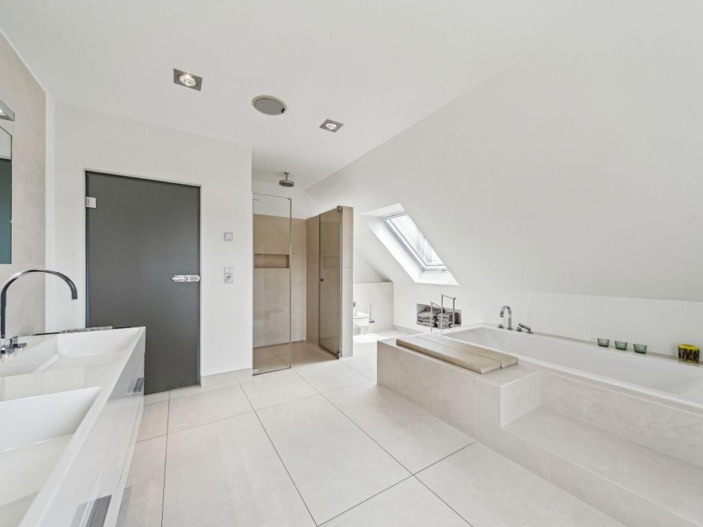Badezimmer Dachgeschoss