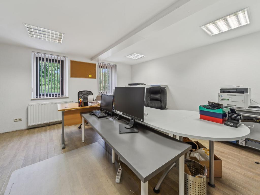Büro Erdgeschoss