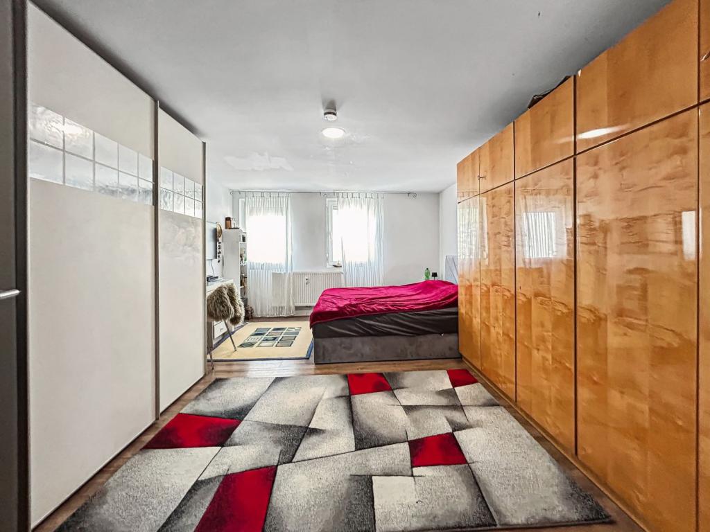 Schlafzimmer 1