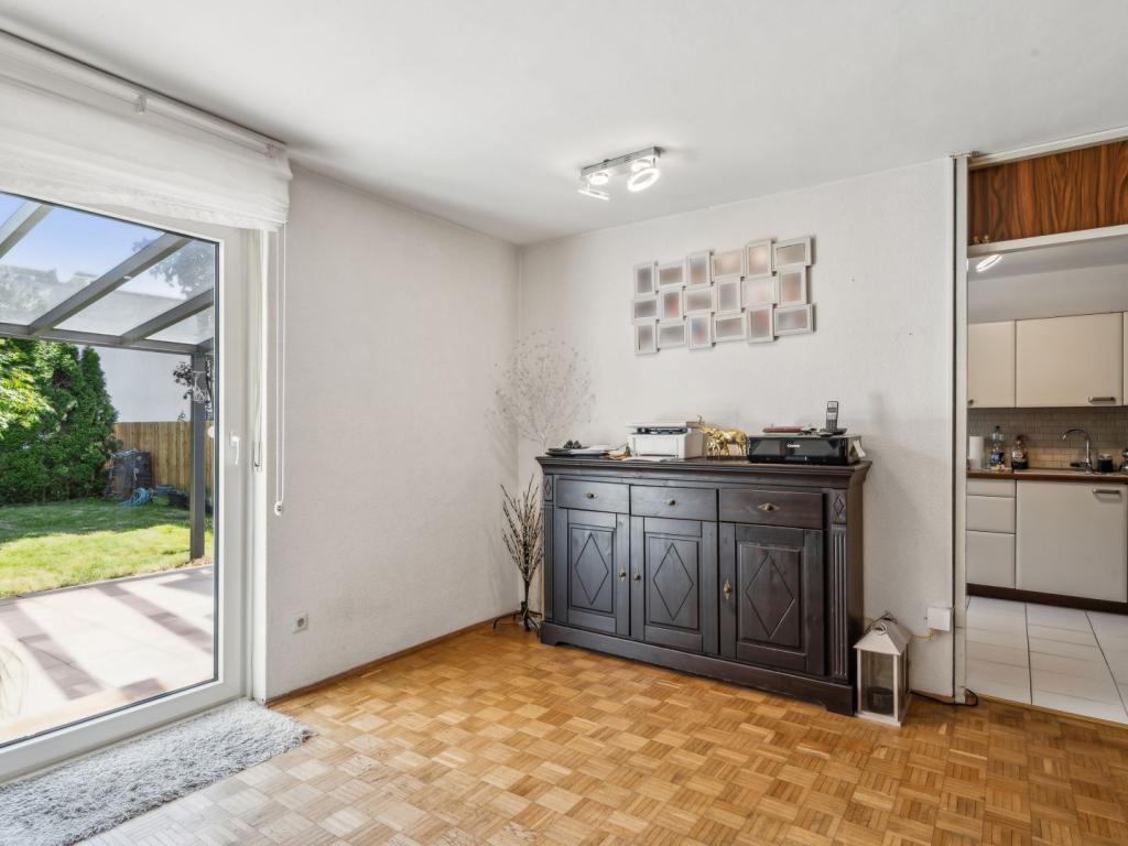EG - Wohnzimmer - Ansicht 3