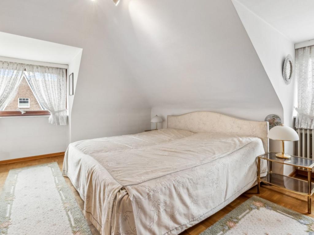 Schlafzimmer II - Dachgeschoss