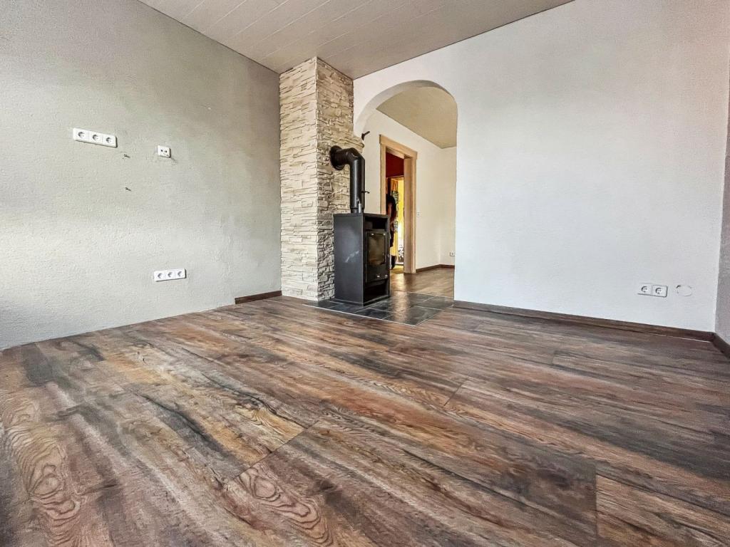 Wohnzimmer mit Kamin