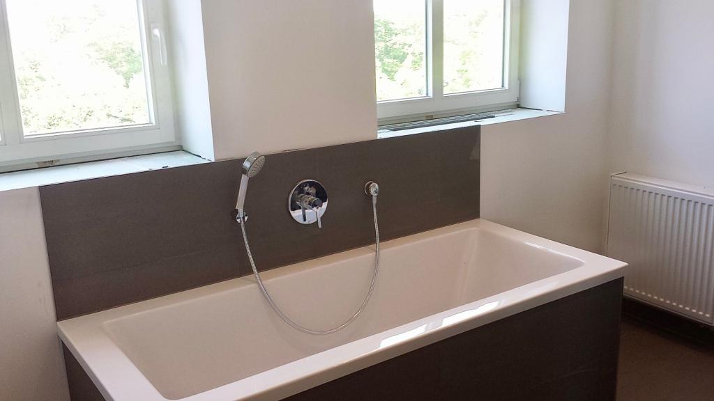 Badezimmer Ansicht 1