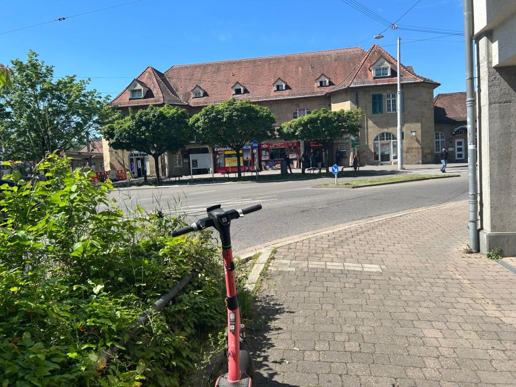 S-Bahnhof und Busse 