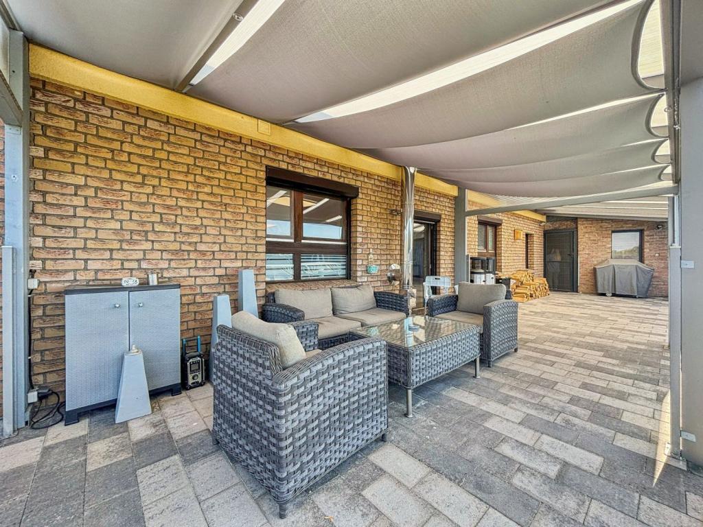 überdachte Terrasse