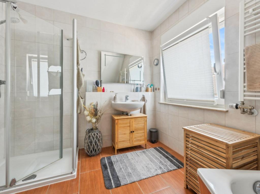 Badezimmer Dusche Dachgeschoss