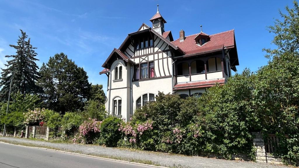 Nachbarschaftsvillen 1