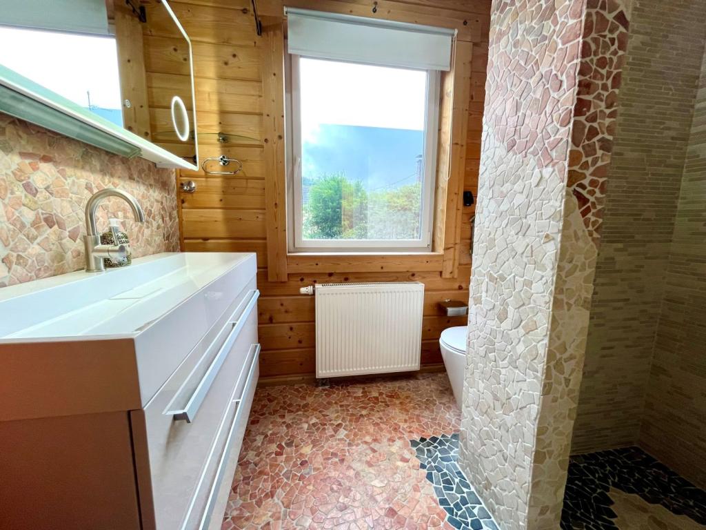 Gäste-WC EG
