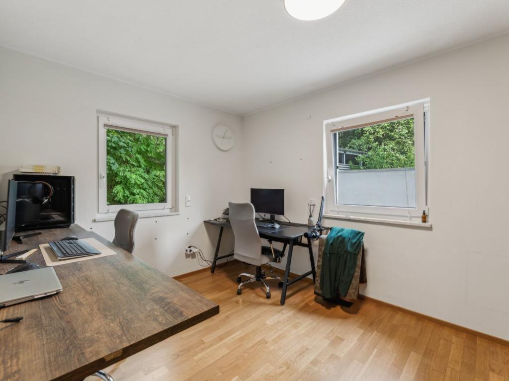 Kinderzimmer oder Büro