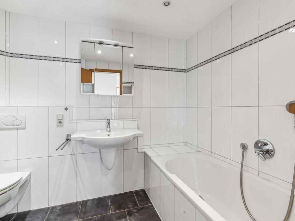 Badezimmer EG