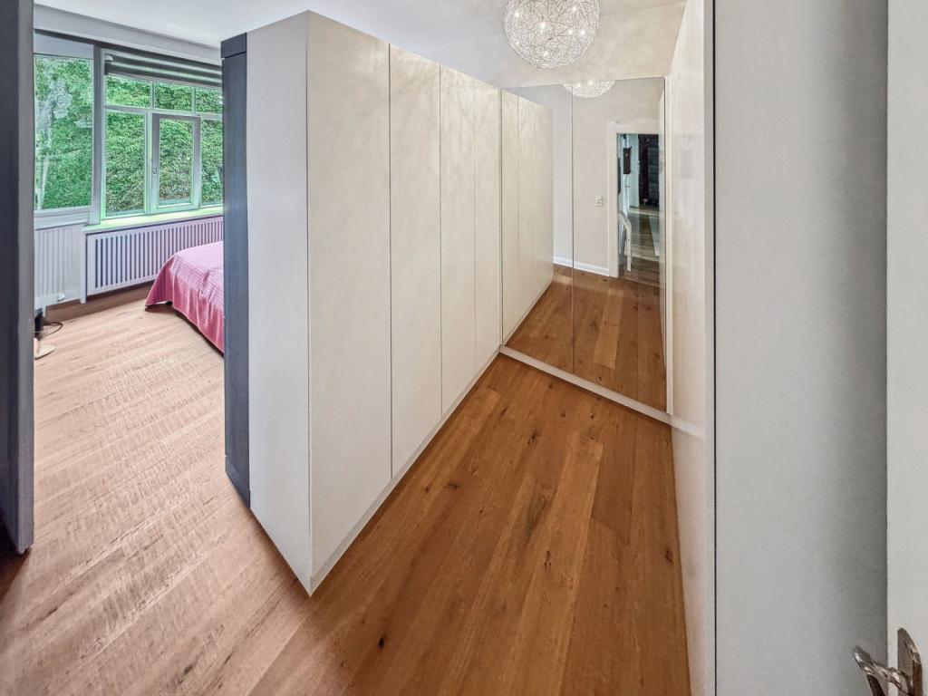 Schlafzimmer II