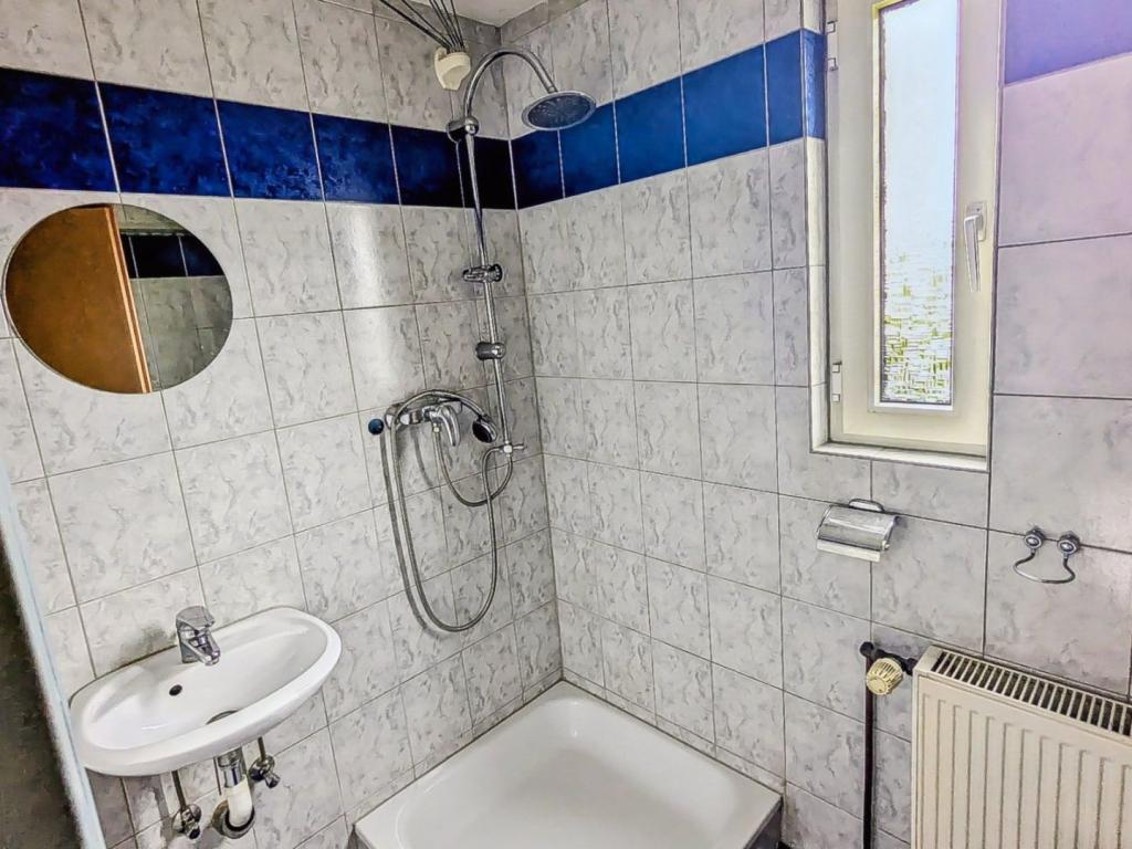 Badezimmer 1