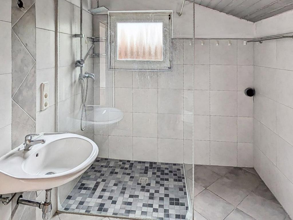 Badezimmer 2
