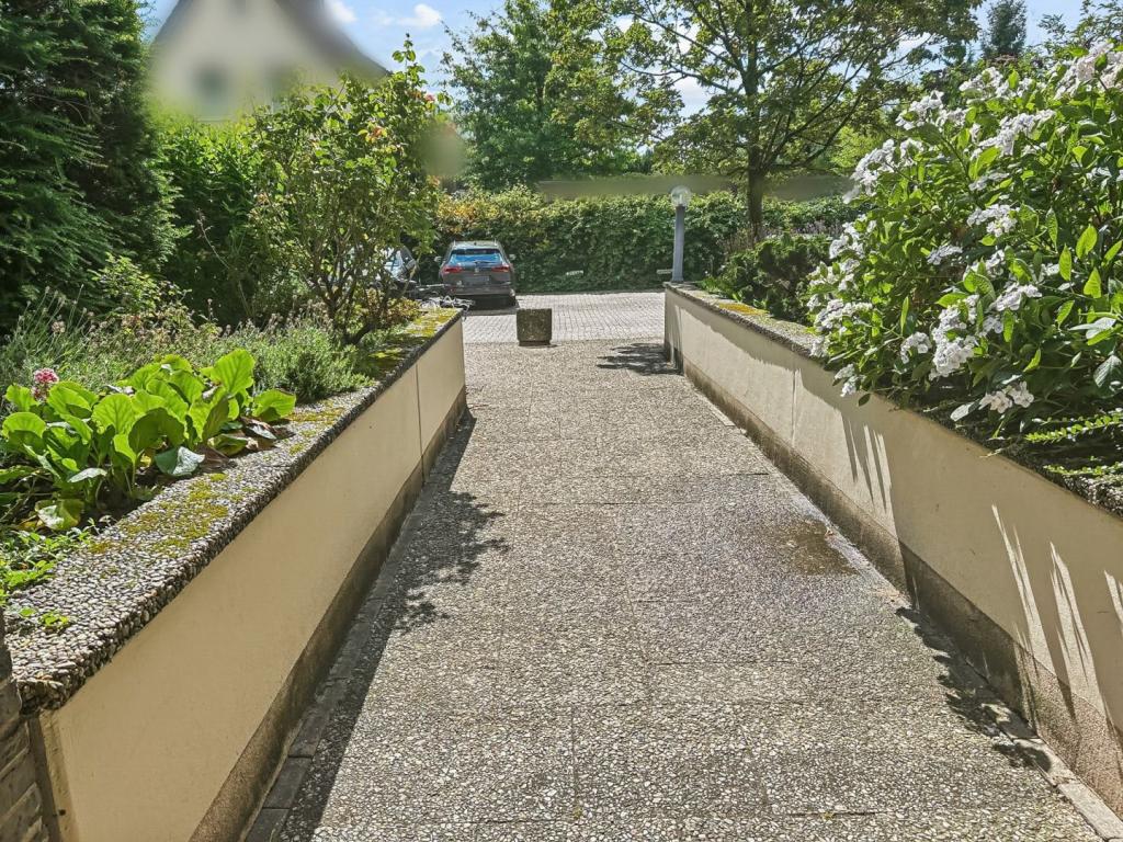 Weg zum Haus