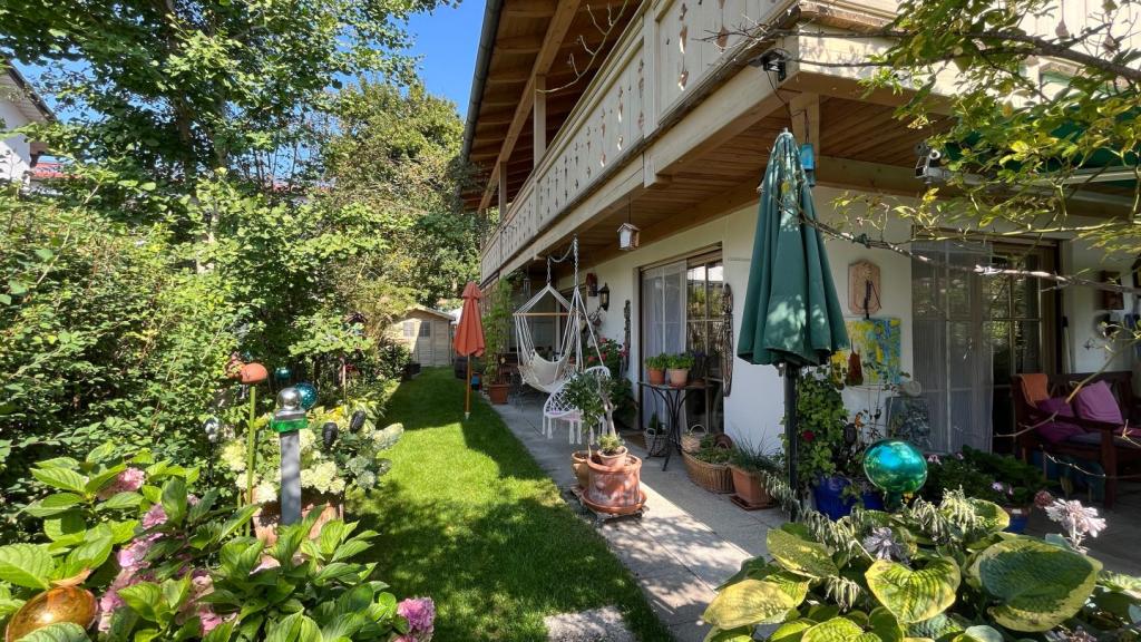 Garten mit Terrasse