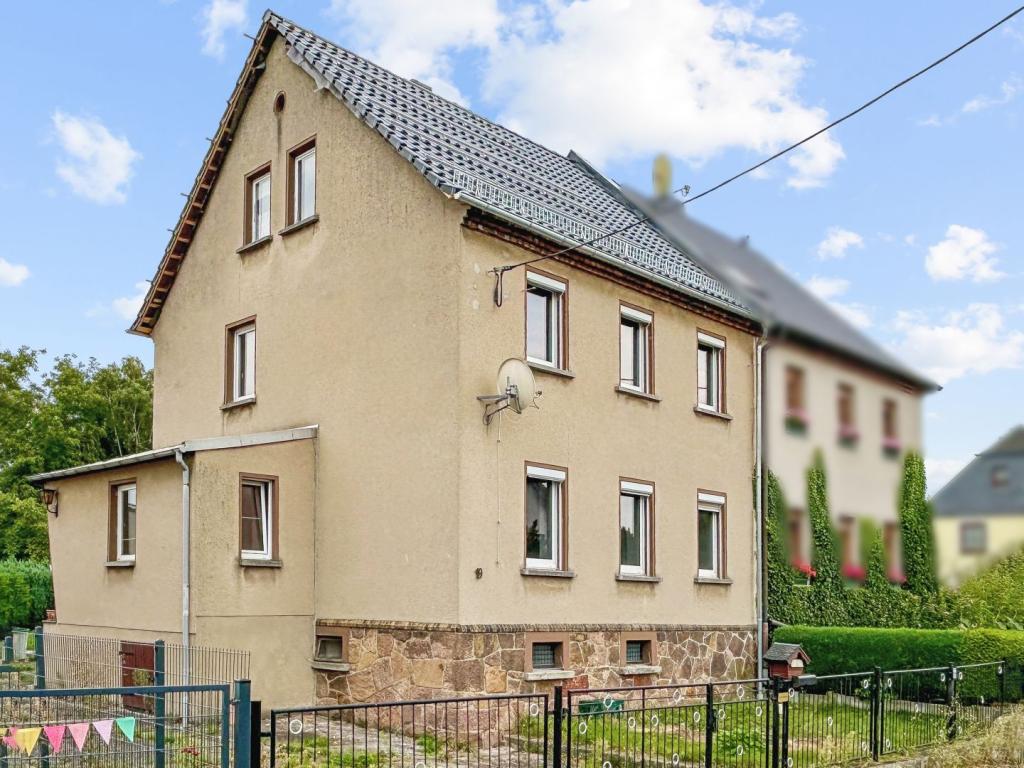 Hausfront aktuell