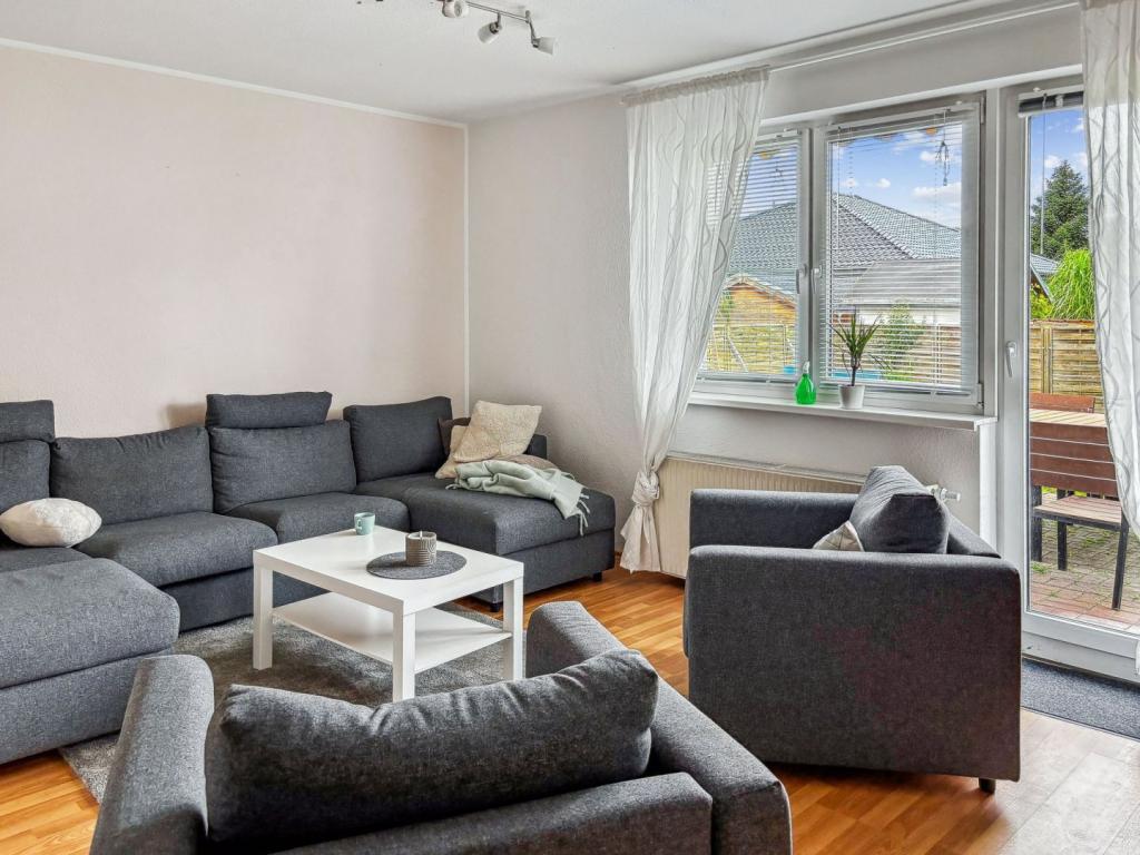 Wohnzimmer mit Terrasse